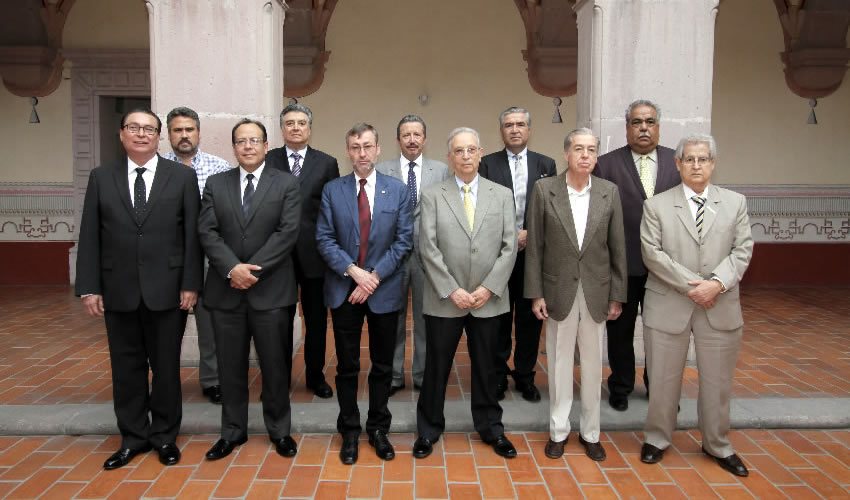 Avelar Gonz&aacute;lez agradeci&oacute; la disposici&oacute;n y generosidad que les llev&oacute; a aceptar esta labor