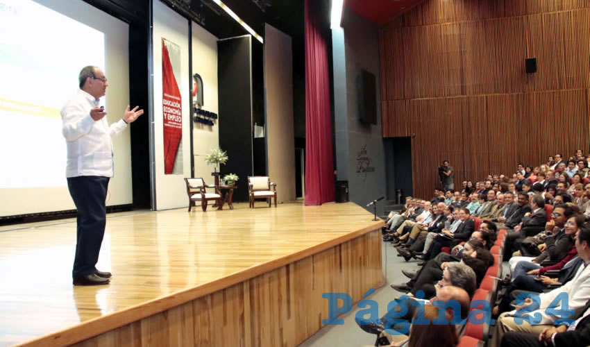 El modelo educativo debe compaginarse con el modelo económico para detonar una mayor producción científica