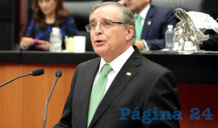 Miguel Romo Medina, senador de la República