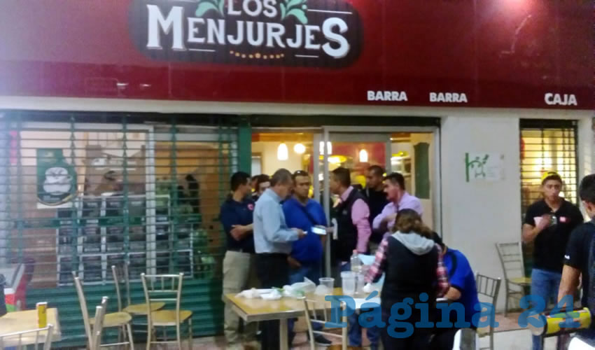 Mediante mochilas equipadas, el negocio vendía alcohol de manera ambulante en el perímetro de la Feria Nacional de San Marcos