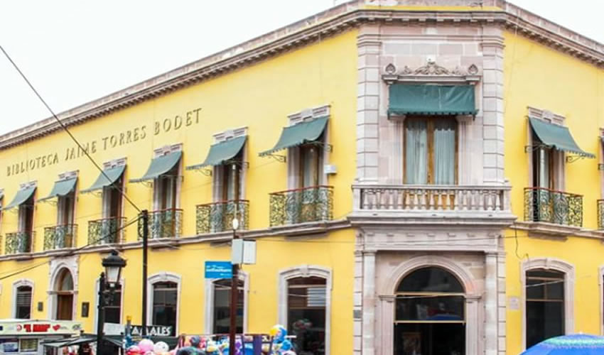 Las pel&iacute;culas y documentales se proyectan los s&aacute;bados y domingos durante el periodo de feria a partir de las 17:00 horas