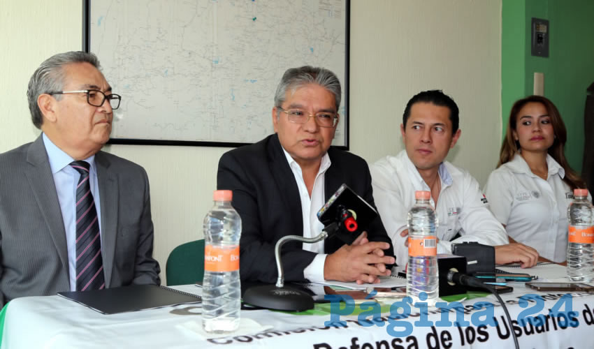 Rueda de prensa de la Condusef (Foto: Eddylberto Lu&eacute;vano Santill&aacute;n)