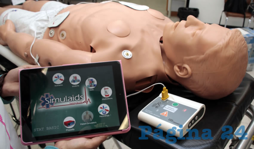 M&aacute;s de 170 alumnos de diferentes carreras aprenden a manejar situaciones de resucitaci&oacute;n cardiopulmonar y fallas cardiorrespiratorias