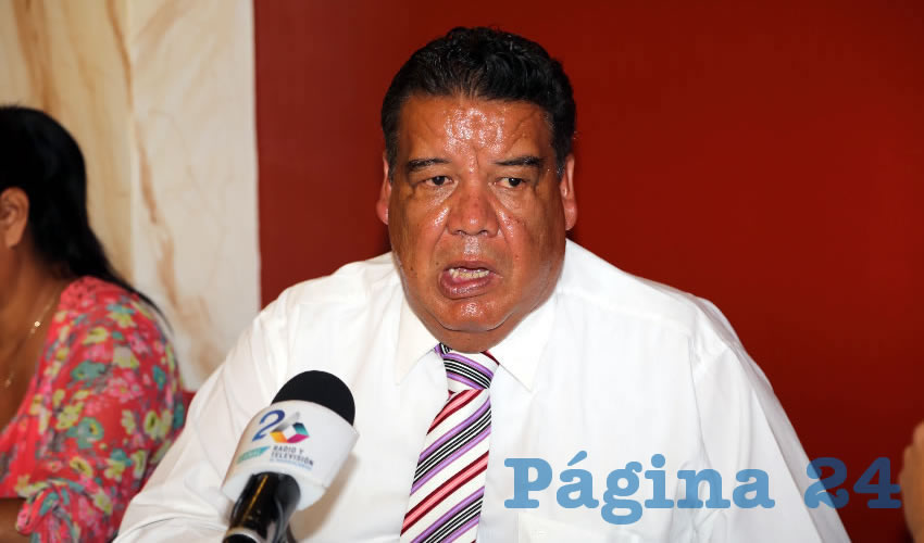 Rueda de prensa de Cimientos del Magisterio (Foto: Eddylberto Lu&eacute;vano Santill&aacute;n)