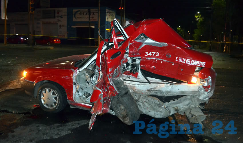 El taxi que manejaba el hoy occiso, Raúl Islas Santos