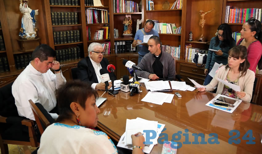 Rueda de prensa obispado (Foto: Eddylberto Lu&eacute;vano Santill&aacute;n)