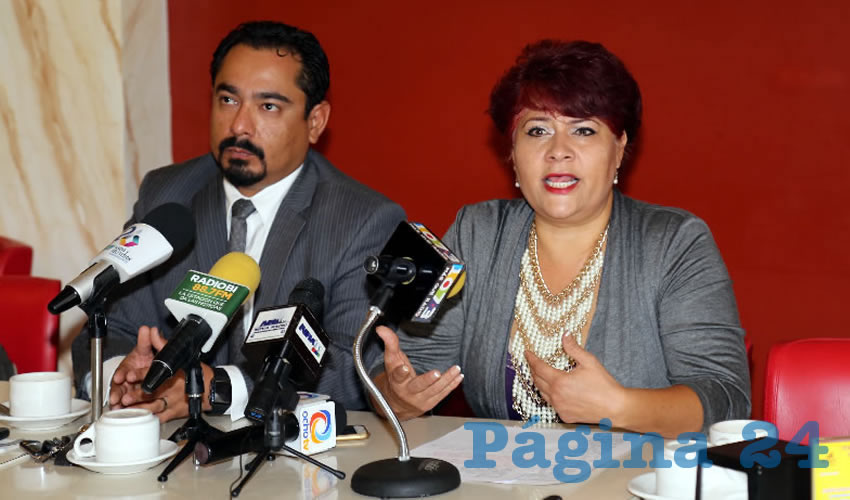 Rueda de prensa abogados (Foto: Eddylberto Luévano Santillán)