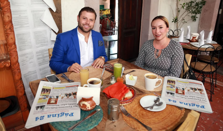 En el restaurante Cazona Corzo compartieron el primer alimento del día Antonio Serna Muñoz y Catalina Rodríguez Navarro