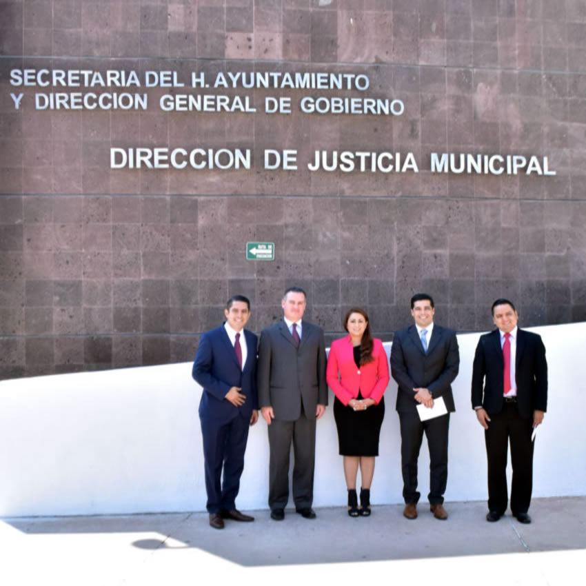 Tere Jiménez refrendó al Fiscal Estatal, René Urrutia, su apertura por trabajar a favor de una mejor impartición de justicia
