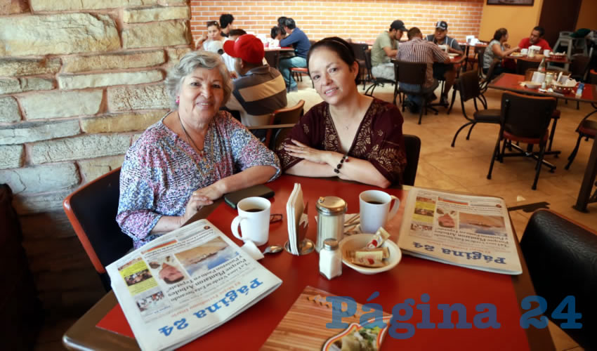 En Las Antorchas degustaron de un rico desayuno Martha Bravo Aguilera y Paty González Bravo
