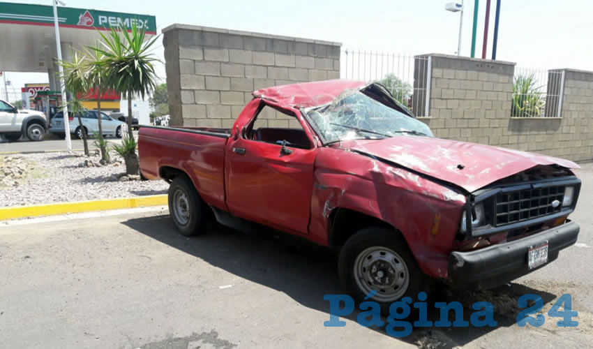 En el percance la mujer y su hija salieron proyectadas de la camioneta y sufrieron heridas de gravedad