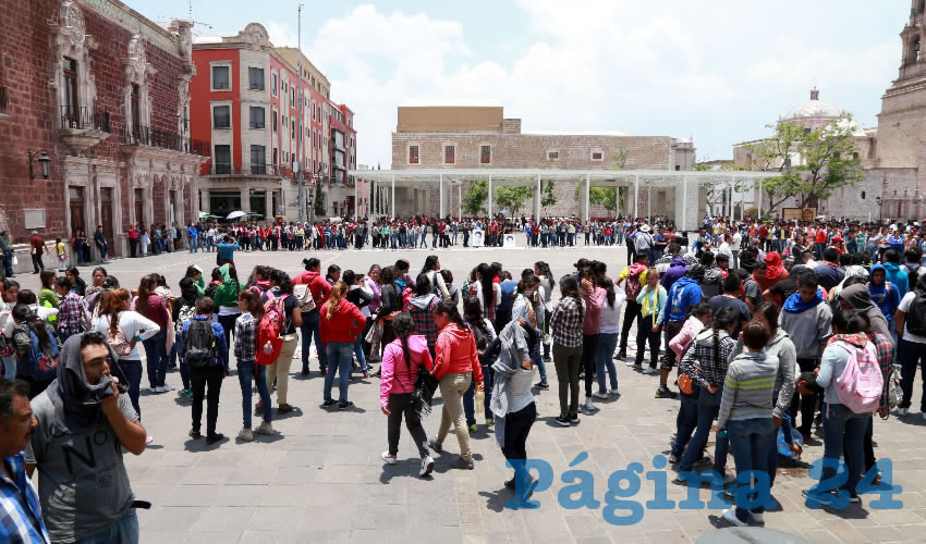 Fueron acompa&ntilde;adas de normalistas de Zacatecas, Chiapas, Guerrero, Puebla, M&eacute;xico y Durango