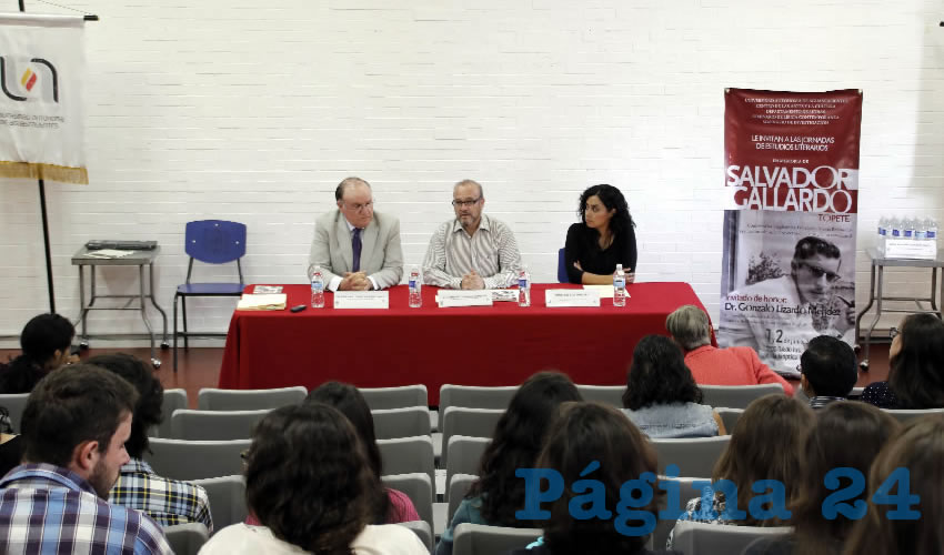 El evento se realiz&oacute; el honor al finado Salvador Gallardo Topete, catedr&aacute;tico de la UAA y gran aporte de la literatura en la entidad