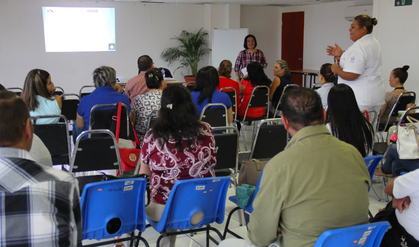 La Conferencia estuvo a cargo de la licenciada Concepci&oacute;n Morales M&eacute;ndez, proveniente de la Universidad Aut&oacute;noma Metropolitana Unidad Xochimilco