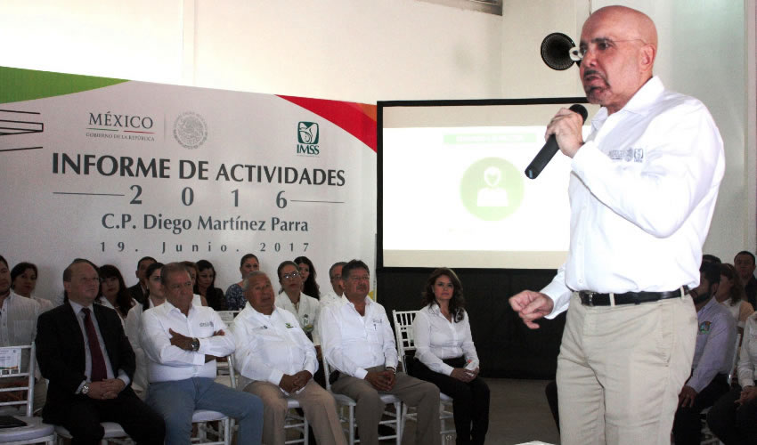 Los representantes de los sectores obrero y patronal respondieron al Informe de Actividades 2016