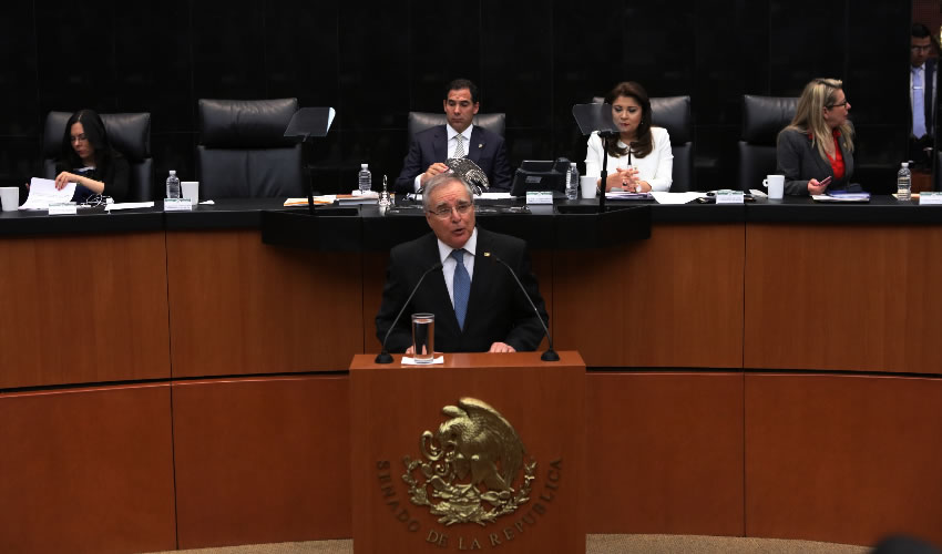 El senador Miguel Romo Medina