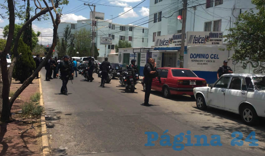 En cuestión de minutos el área fue rodeada por policías de las diferentes corporaciones