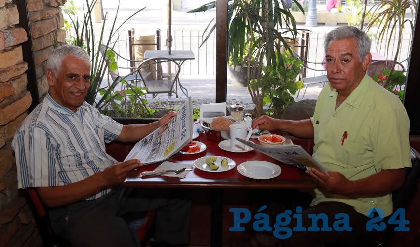 En el restaurante Las Antorchas almorzaron Filiberto Rangel Jiménez y Arturo Ávila Zavala