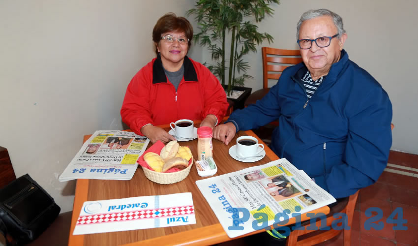 En el restaurante Azul Catedral compartieron el pan y la sal Eloísa Zarate Delgado y Alberto Galván Hernández