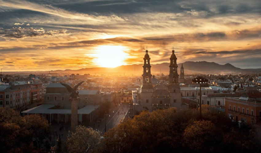 La ciudad se encuentra preparada con sus atractivos turísticos, recorridos guiados y de tranvía