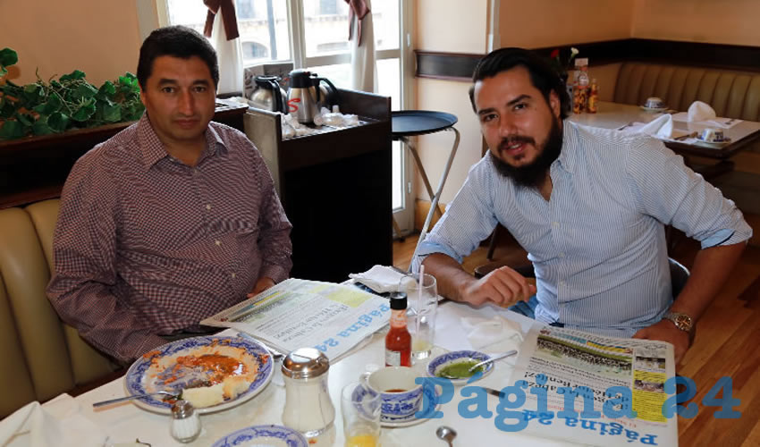 En Sanborns Francia almorzaron Miguel Ángel Huizar Botello, director de supervisión en Obras Publicas del Municipio y Miguel Ángel González Delgado