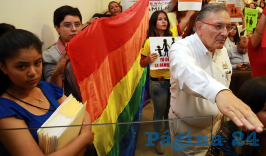 Estuvieron presentes integrantes del Frente Nacional por la Familia