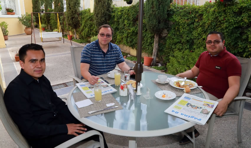 En el restaurante La Parra desayunaron Efraín Cruz Chávez, Roberto Sánchez del Real y Ramiro Pérez Martínez
