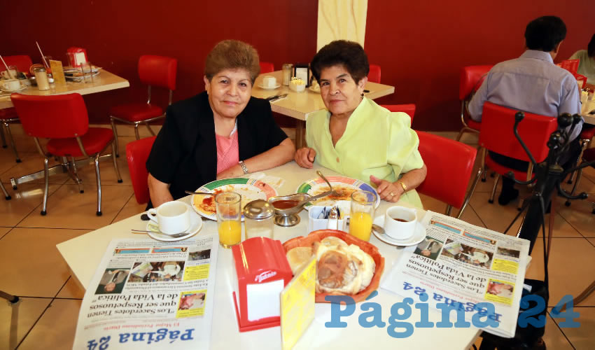 Josefina Serna de González y Esperanza Serna de Sosa compartieron el pan y la sal en el restaurante Mitla