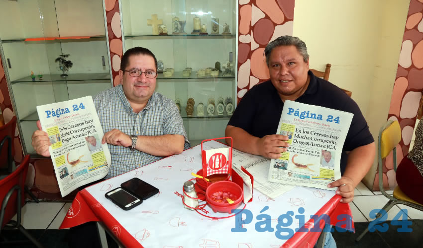En la fuente de sodas Mapi almorzaron Juan Carlos Medina Mazzoco y Emmanuel N&uacute;&ntilde;ez D&iacute;az, supervisor de operaciones de la Seguot de Gobierno del Estado