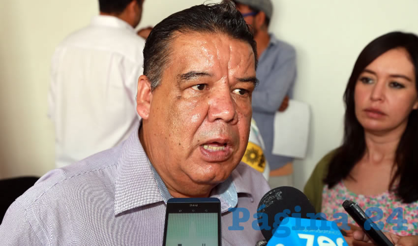 Francisco Javier Flores Flores, dirigente de Cimientos del Magisterio (Foto: Eddylberto Lu&eacute;vano Santill&aacute;n)