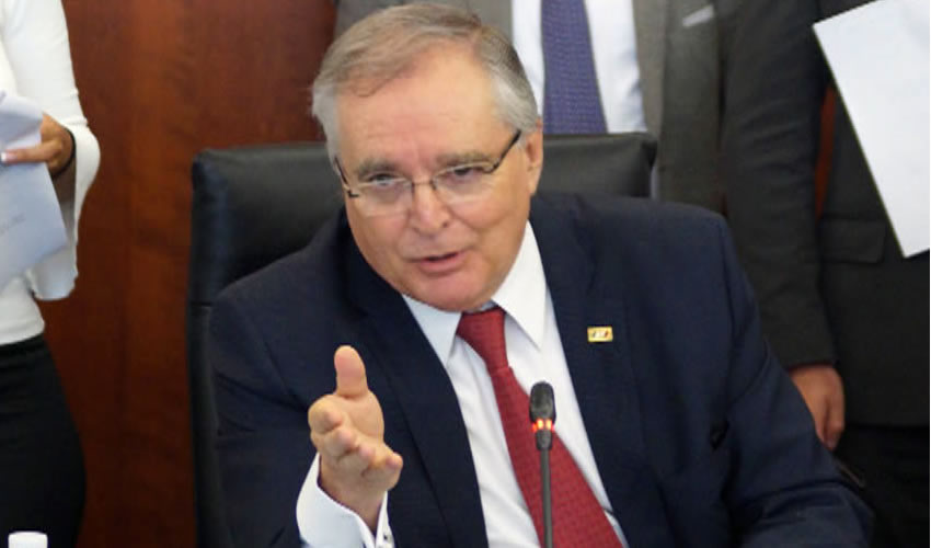 Miguel Romo Medina, senador de la Rep&uacute;blica
