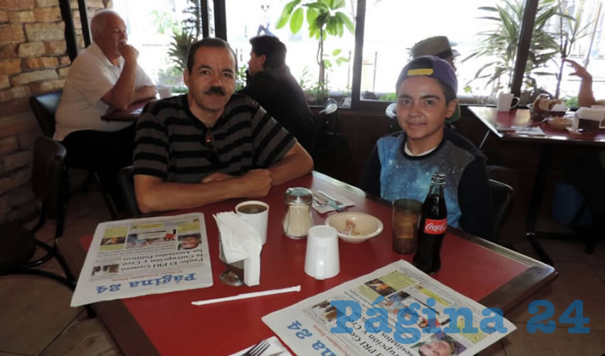 Juan Antonio Campos L&oacute;pez y su hijo Ricardo almorzaron en el restaurante Las Antorchas