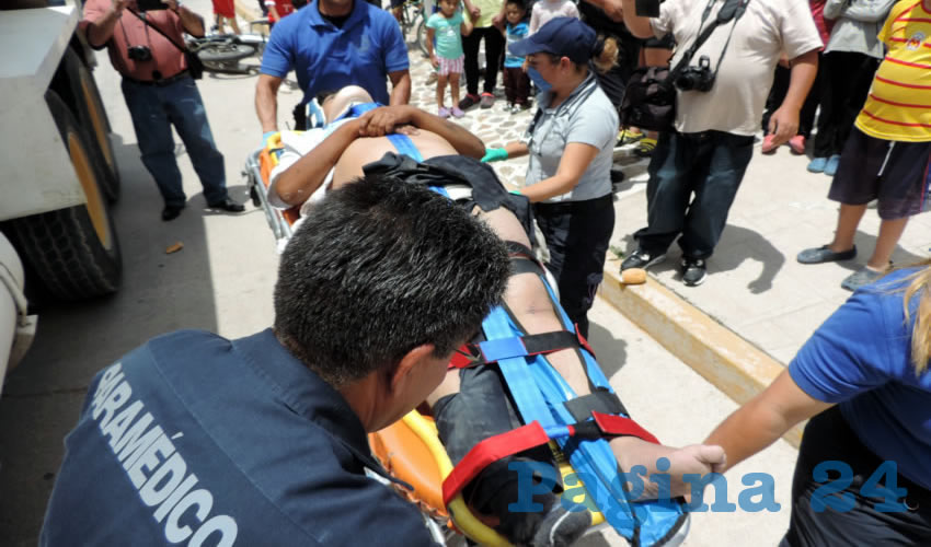 Juan Pablo, repartidor de una carnicería, falleció la madrugada de ayer tras protagonizar un fuerte choque en el fraccionamiento Villas de las Fuentes