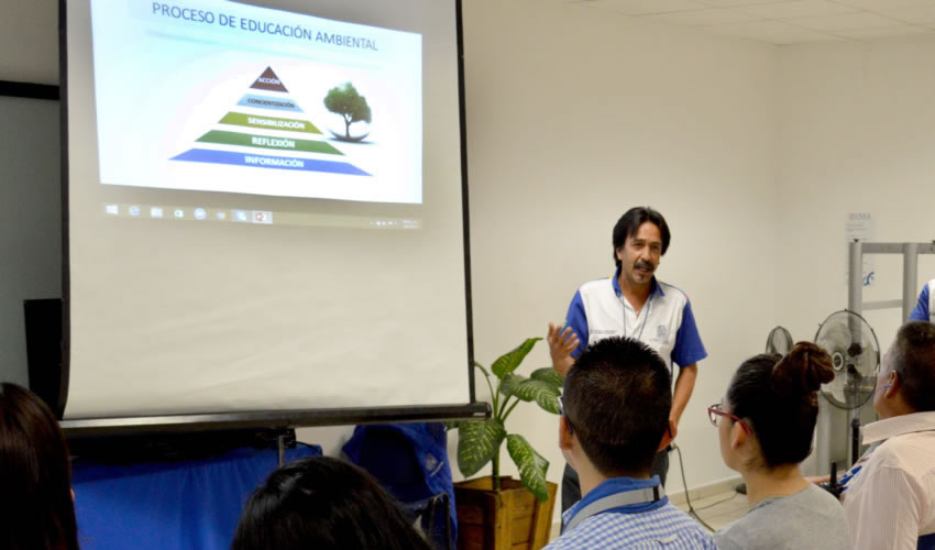 Durante la administraci&oacute;n de Tere Jim&eacute;nez se atender&aacute;n al menos 900 grupos