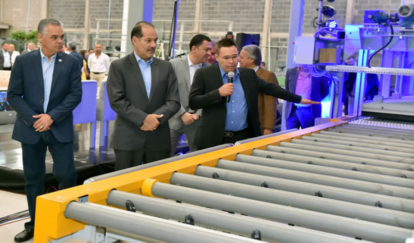 El gobernador MOS enfatizó la importancia de incentivar el emprendedurismo a través de lo diversos programas y fondos de financiamiento
