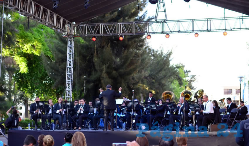 El Barrio de Guadalupe fue el escenario para el arranque de actividades, en donde se hizo la presentaci&oacute;n de diversos espect&aacute;culos art&iacute;sticos y culturales