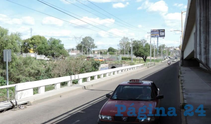 Isa Sánchez Mares estuvo a punto de lanzarse desde el puente vehicular ubicado frente al Cedazo