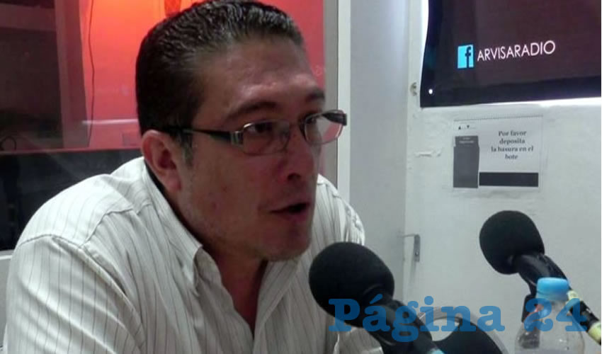 El politólogo Alfonso García Sevilla dijo que las candidaturas independientes son una panacea más de la democracia en Mëxico, pues al día de hoy se ve “cómo le está yendo al Bronco (gobernador de Nuevo León), o a Kumamoto que lo chamaquean a cada rato”, por esto, señaló que urgen movimientos con base social “que logren cosas importantes”/Foto: Francisco Tapia 