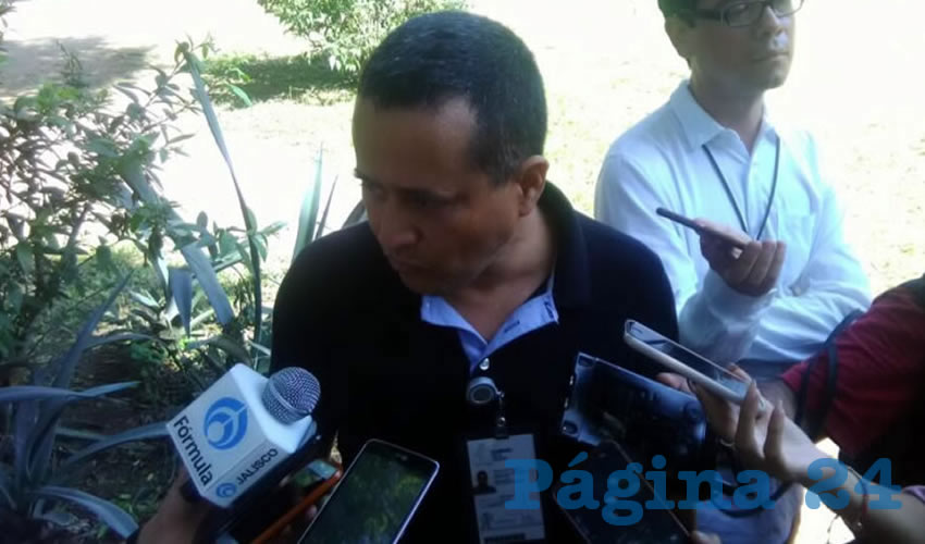 Gabriel Real Huízar, director de Mantenimiento Urbano del municipio, dijo que el desprendimiento fue ocasionado por un trabajo de tuberías que hace una empresa a ras de suelo; recalcó que estructuralmente el túnel se encuentra en óptimas condiciones/Foto: Elizabeth Ríos Chavarría