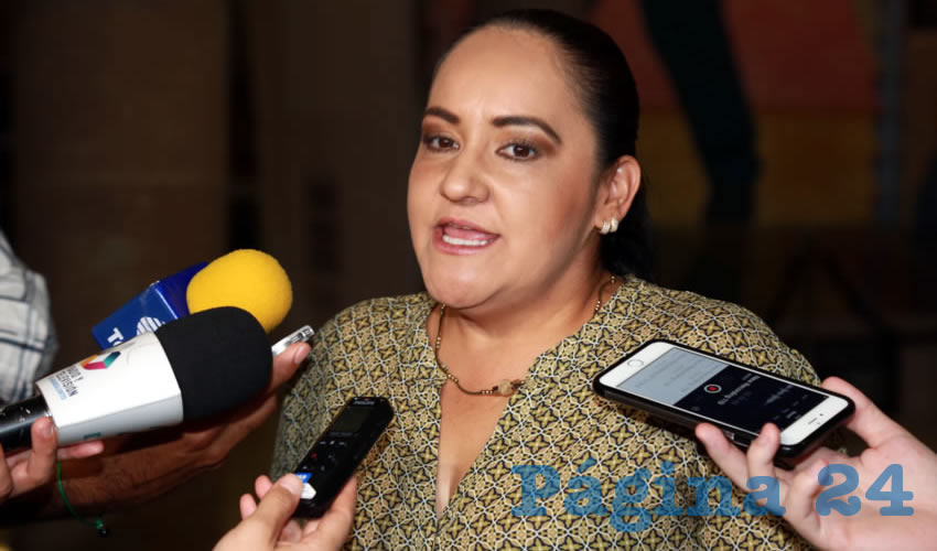 Nidia Acosta Lozano, diputada local