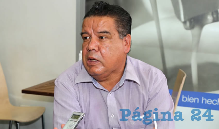 Francisco Javier Flores Flores, dirigente de Cimientos del Magisterio (Foto: Eddylberto Luévano Santillán)