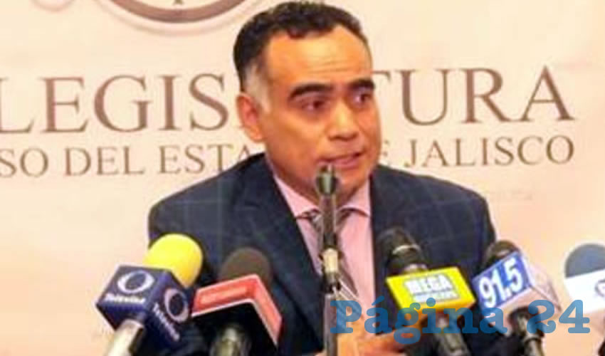 Los magistrados no tienen razón, fueron notificados a tiempo, reviró el presidente de la Comisión de Justicia en el Congreso local, Saúl Galindo, sobre las intenciones del par de funcionarios del STJE de permanecer más tiempo en su cargo/Foto: Archivo Página 24