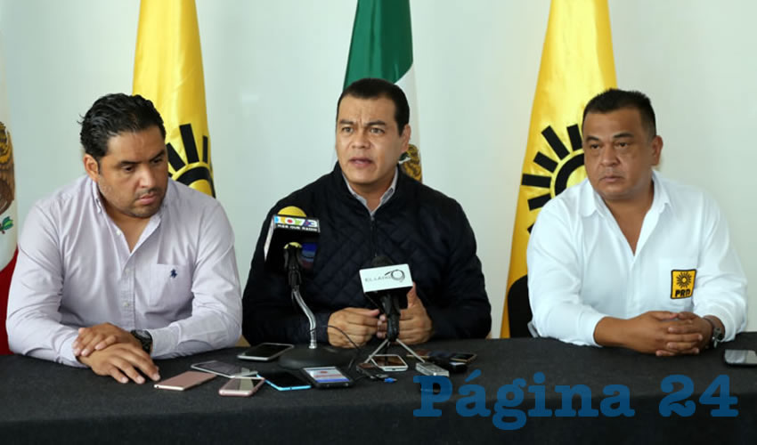 Conferencia de prensa del PRD (Foto: Eddylberto Luévano Santillán)