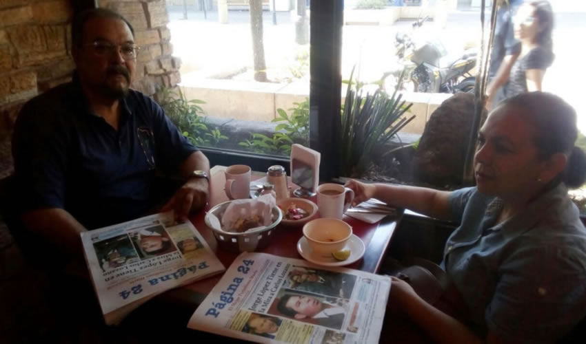 Los esposos José Leyva y Verónica Castañeda almorzaron en el restaurante Las Antorchas
