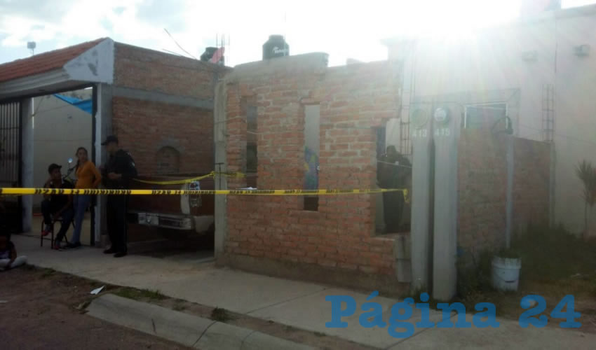 El suicidio, contabilizado como el número 90 del año por parte de las autoridades, ocurrió en la casa situada en calle Reed Fisher 413, fraccionamiento Buenavista, en Jesús María