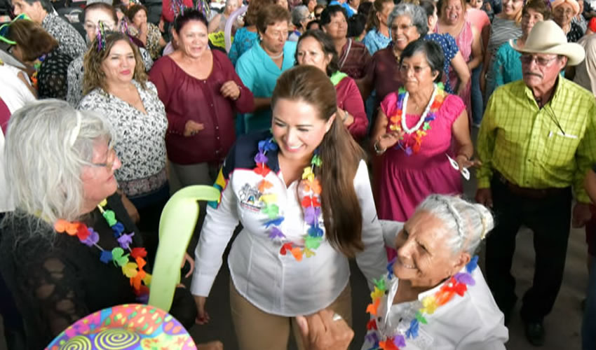 Tere Jim&eacute;nez reiter&oacute; su compromiso para trabajar a favor de este sector de la poblaci&oacute;n y mejorar su calidad de vida