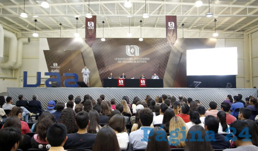 El rector les convoc&oacute; a conocer, comprender y asumir cada uno de sus derechos y obligaciones como personas y estudiantes