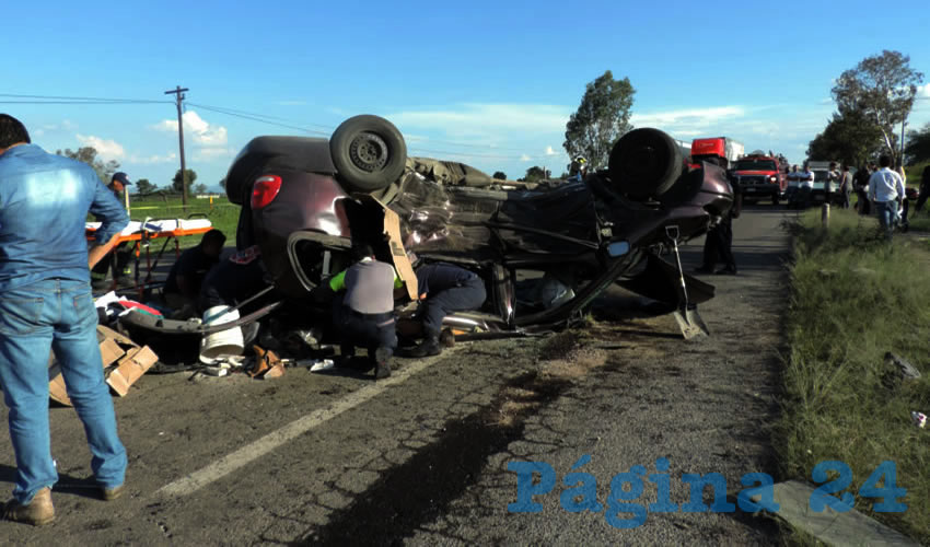 Las cuatro víctimas tripulaban esta camioneta Chrysler Voyager