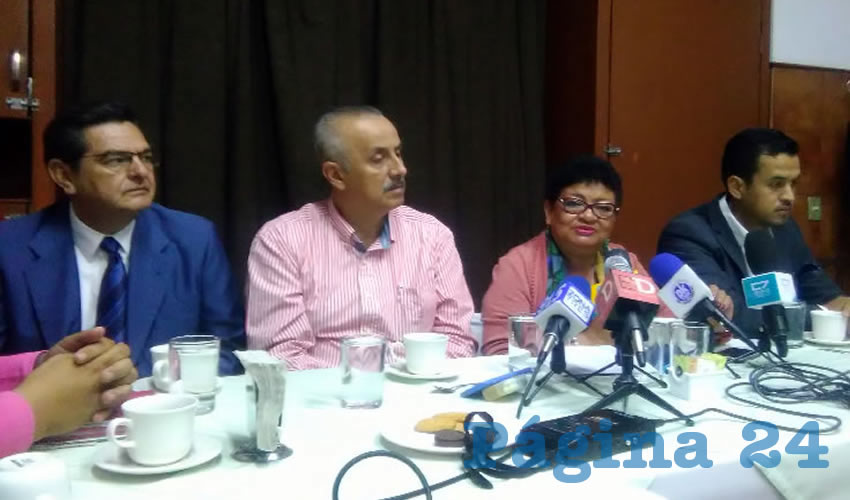 Ernestina Godoy Ramos, diputada federal por Morena, sentenció que es inaceptable que se perviertan este tipo de ejercicios democráticos como hizo el partido Movimiento Ciudadano, pues fueron juez y parte en el proceso, además de que gastaron un dineral del erario, lo que en suma no hizo nada por la sociedad/Foto: Elizabeth Ríos Chavarría