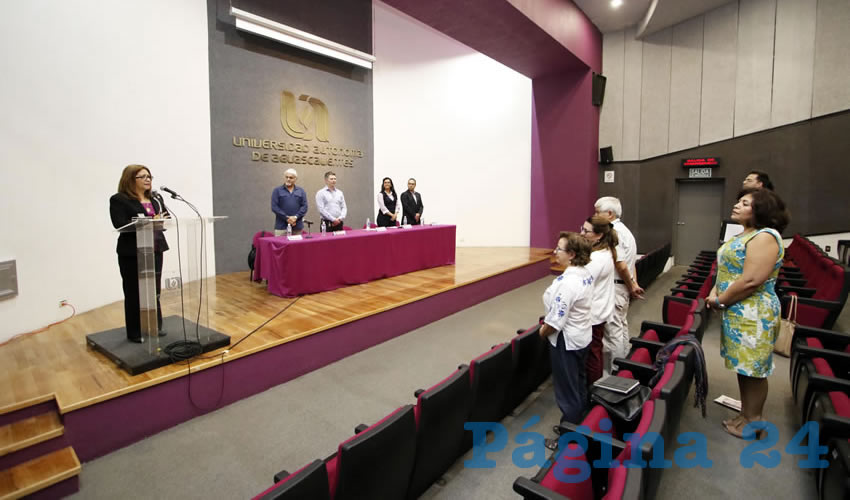 Es necesario generar una nueva conciencia y percepci&oacute;n sobre la ciencia de la educaci&oacute;n b&aacute;sica y los medios de comunicaci&oacute;n